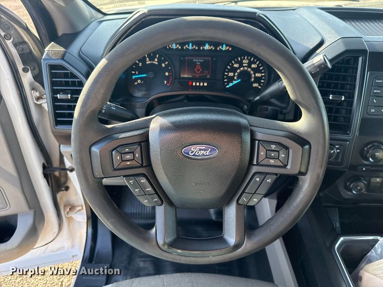 image for item ET6114 2018 Ford F150 XL Ext. Cab pickup truck