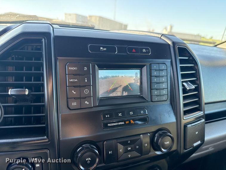 image for item ET6114 2018 Ford F150 XL Ext. Cab pickup truck