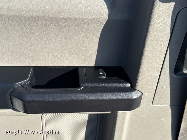 image for item ET6114 2018 Ford F150 XL Ext. Cab pickup truck