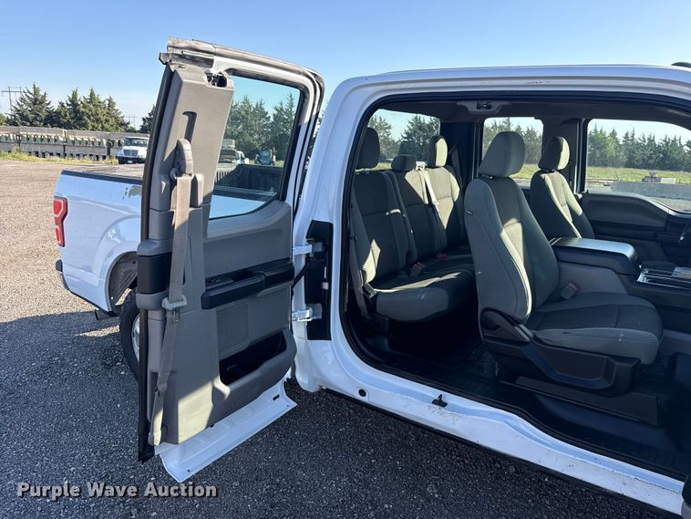 image for item ET6114 2018 Ford F150 XL Ext. Cab pickup truck