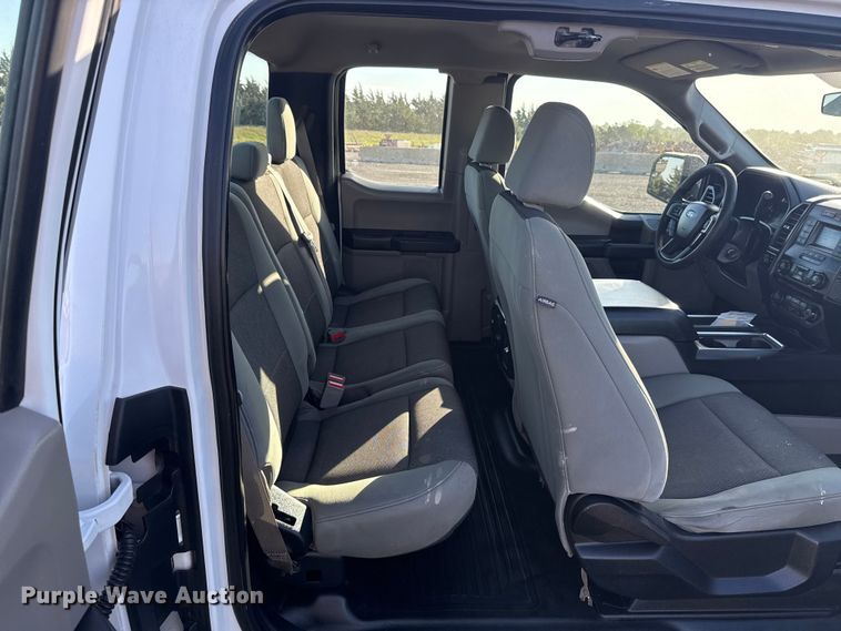 image for item ET6114 2018 Ford F150 XL Ext. Cab pickup truck