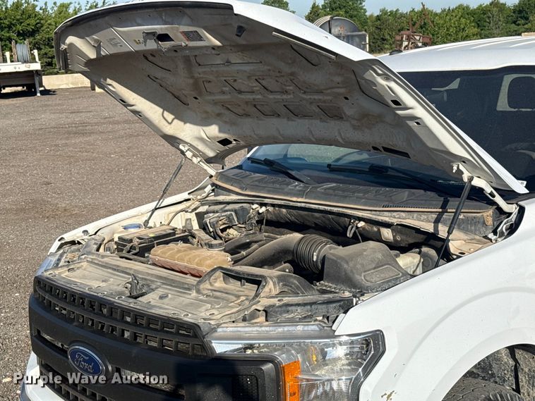 image for item ET6114 2018 Ford F150 XL Ext. Cab pickup truck