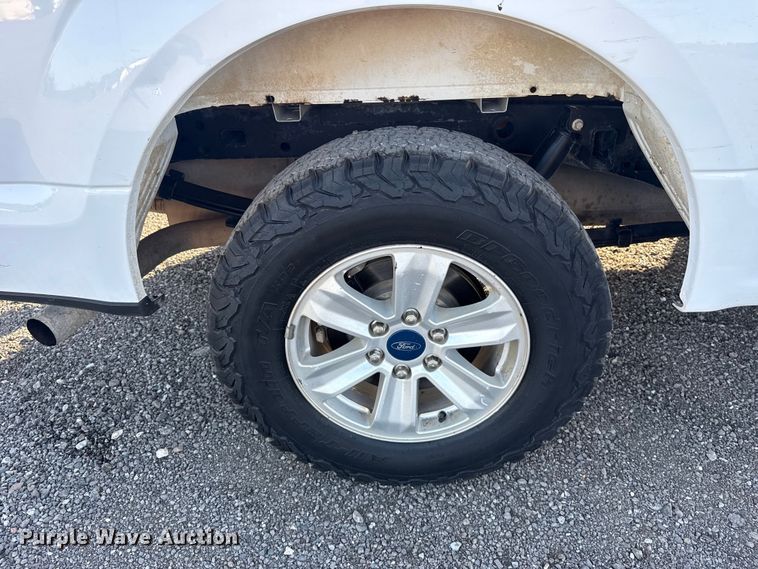 image for item ET6114 2018 Ford F150 XL Ext. Cab pickup truck