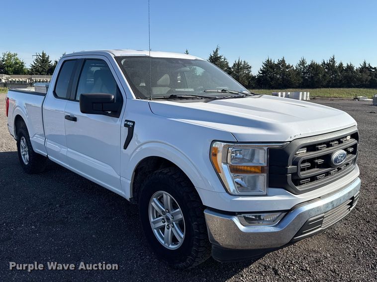 image for item ET6115 2021 Ford F150 XL Ext. Cab pickup truck