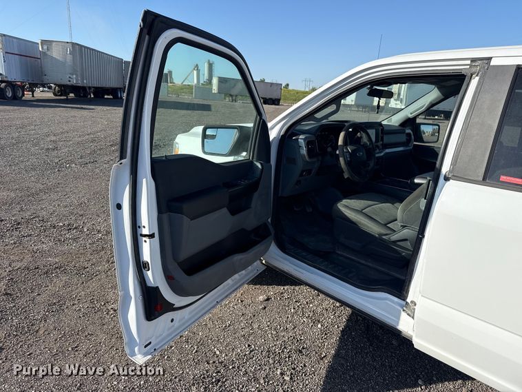 image for item ET6115 2021 Ford F150 XL Ext. Cab pickup truck
