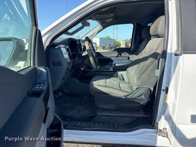 image for item ET6115 2021 Ford F150 XL Ext. Cab pickup truck