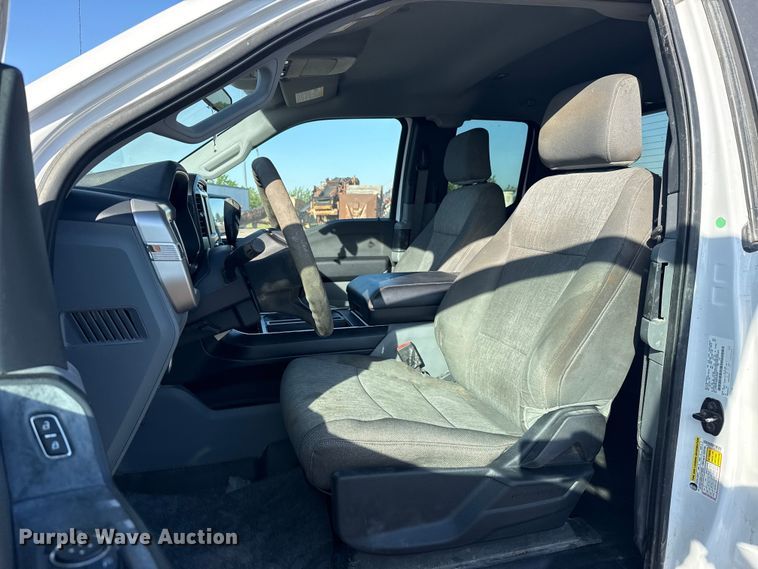 image for item ET6115 2021 Ford F150 XL Ext. Cab pickup truck