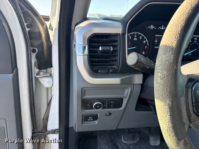 image for item ET6115 2021 Ford F150 XL Ext. Cab pickup truck