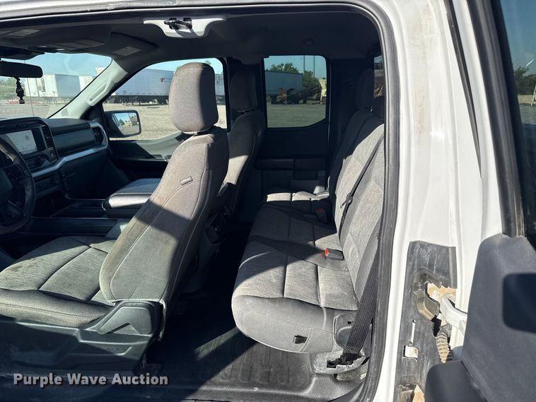 image for item ET6115 2021 Ford F150 XL Ext. Cab pickup truck