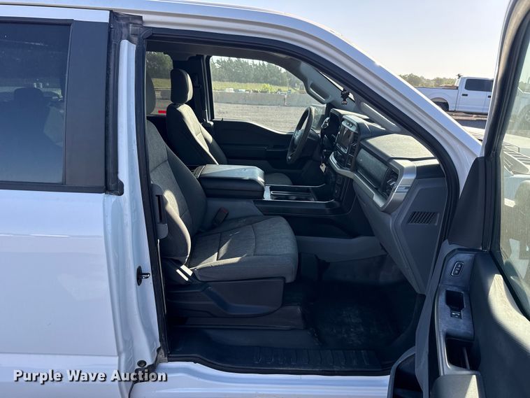 image for item ET6115 2021 Ford F150 XL Ext. Cab pickup truck