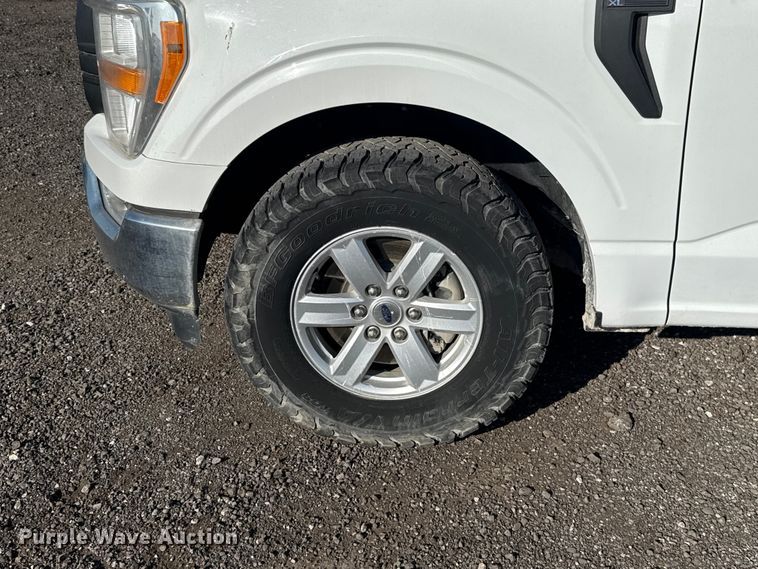 image for item ET6115 2021 Ford F150 XL Ext. Cab pickup truck