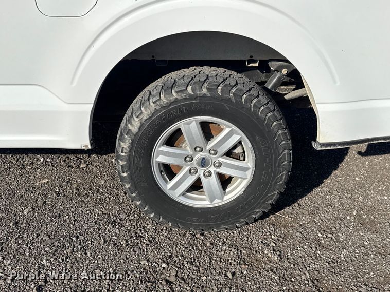 image for item ET6115 2021 Ford F150 XL Ext. Cab pickup truck
