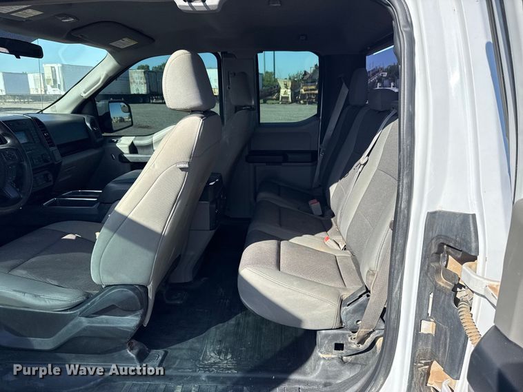image for item ET6118 2018 Ford F150 XL Ext. Cab pickup truck