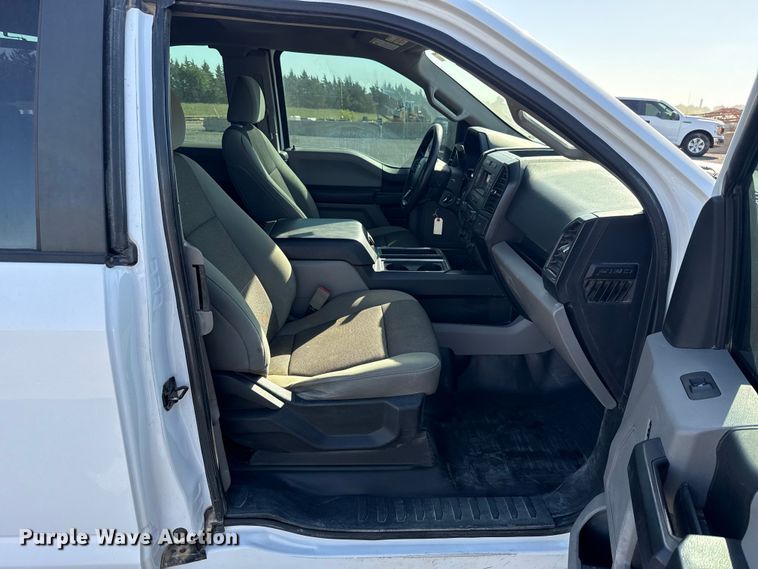 image for item ET6118 2018 Ford F150 XL Ext. Cab pickup truck