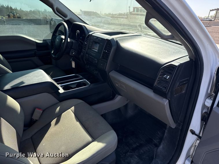 image for item ET6118 2018 Ford F150 XL Ext. Cab pickup truck
