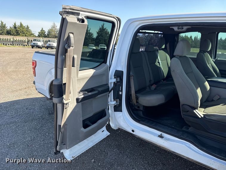 image for item ET6118 2018 Ford F150 XL Ext. Cab pickup truck