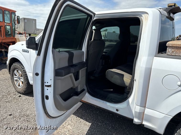 image for item ET6121 2018 Ford F150 XL Crew Cab pickup truck