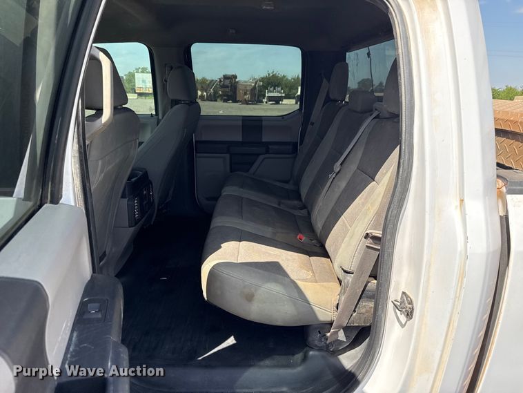 image for item ET6121 2018 Ford F150 XL Crew Cab pickup truck