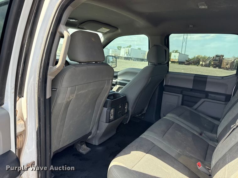 image for item ET6121 2018 Ford F150 XL Crew Cab pickup truck