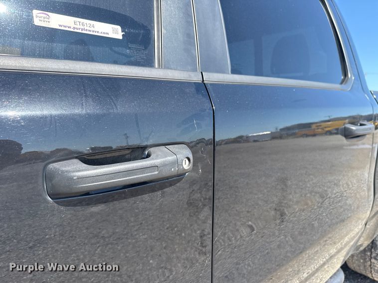 image for item ET6124 2023 RAM 1500 Big Horn Crew Cab pickup truck