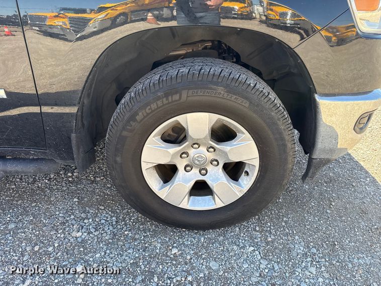 image for item ET6124 2023 RAM 1500 Big Horn Crew Cab pickup truck