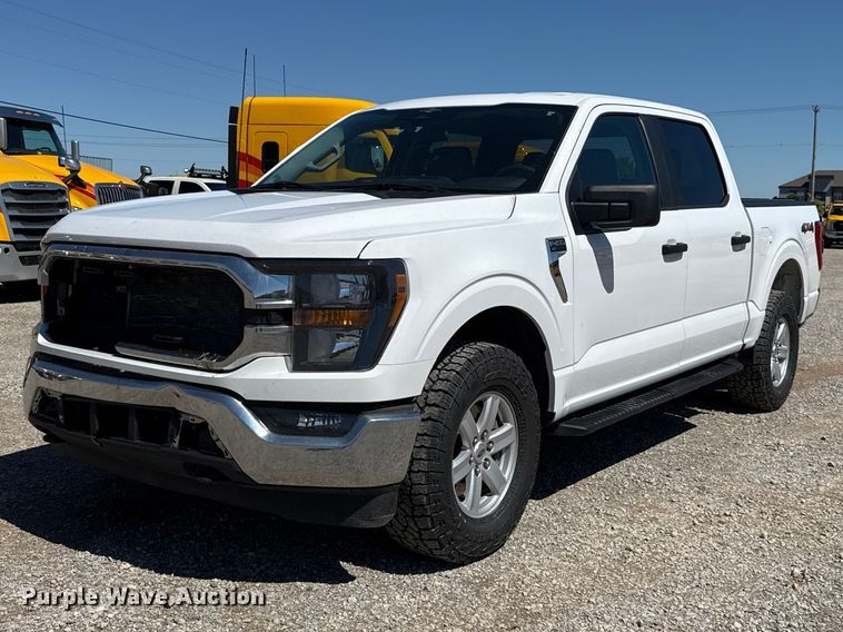 image for item ET6125 2023 Ford F150 XLT Crew Cab pickup truck