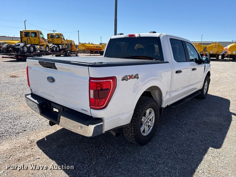 image for item ET6125 2023 Ford F150 XLT Crew Cab pickup truck