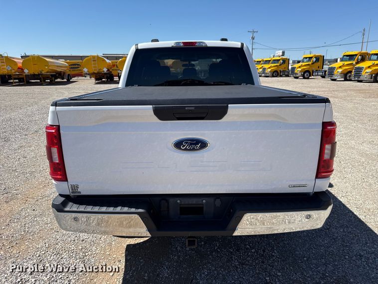 image for item ET6125 2023 Ford F150 XLT Crew Cab pickup truck