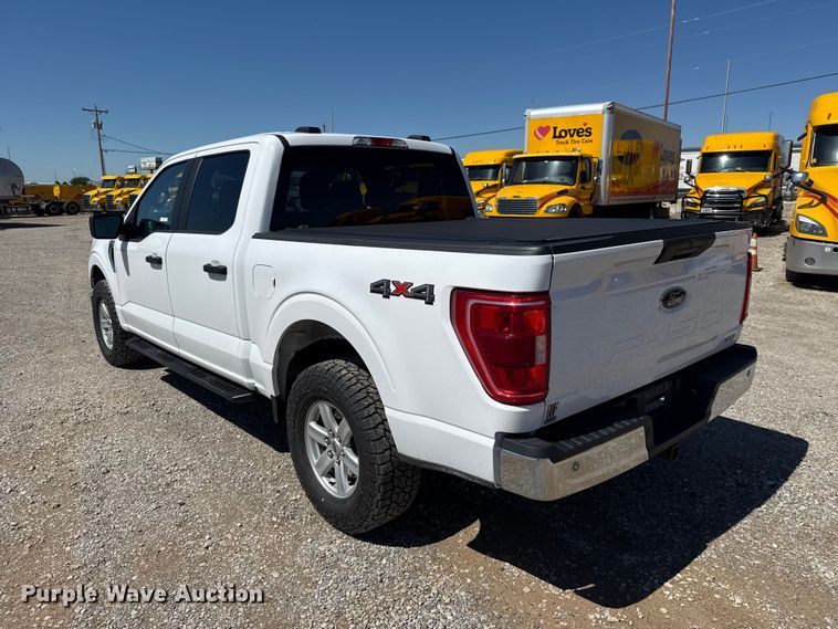 image for item ET6125 2023 Ford F150 XLT Crew Cab pickup truck