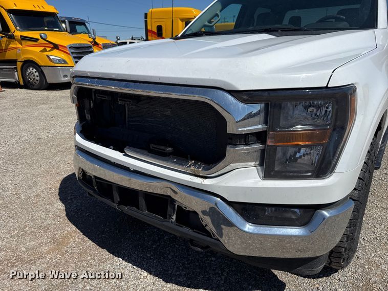 image for item ET6125 2023 Ford F150 XLT Crew Cab pickup truck