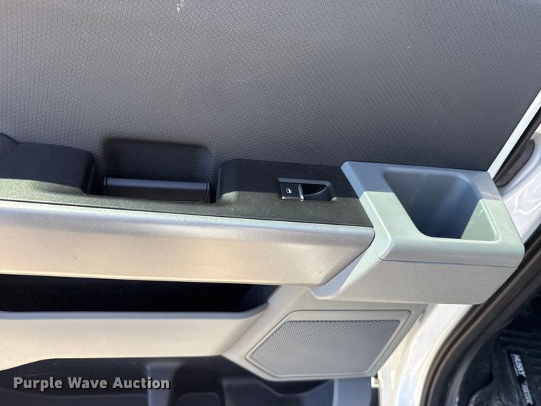 image for item ET6125 2023 Ford F150 XLT Crew Cab pickup truck