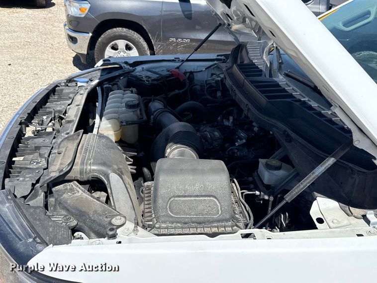 image for item ET6125 2023 Ford F150 XLT Crew Cab pickup truck