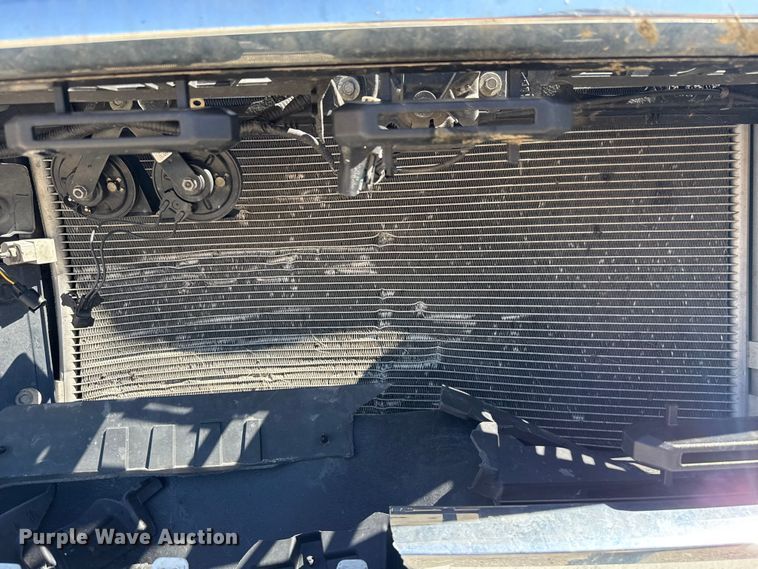 image for item ET6125 2023 Ford F150 XLT Crew Cab pickup truck