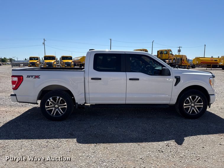 image for item ET6126 2021 Ford F150 STX Crew Cab pickup truck