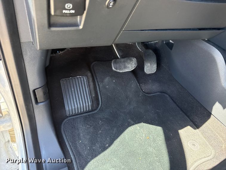 image for item ET6126 2021 Ford F150 STX Crew Cab pickup truck