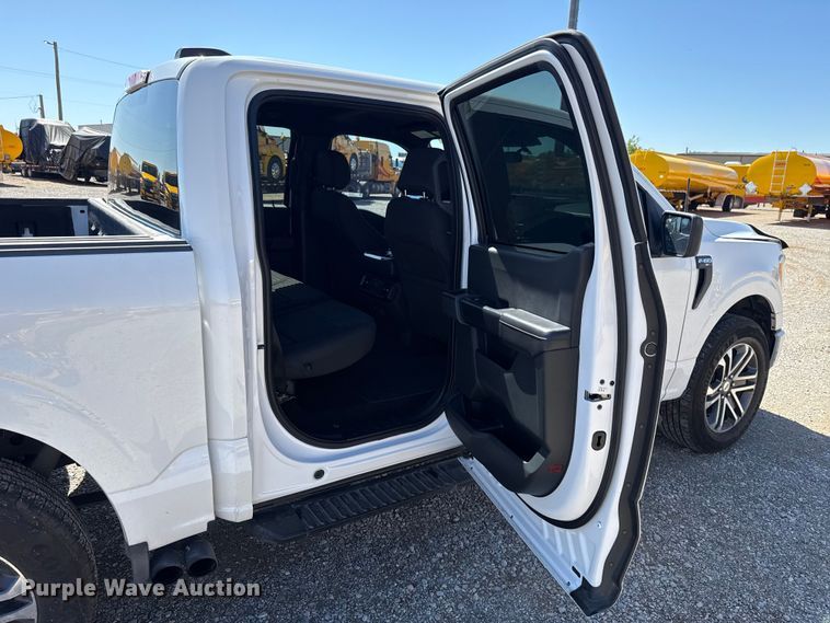 image for item ET6126 2021 Ford F150 STX Crew Cab pickup truck