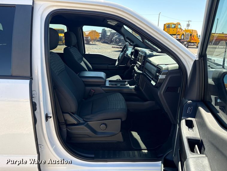 image for item ET6126 2021 Ford F150 STX Crew Cab pickup truck