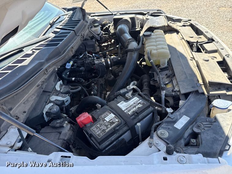 image for item ET6126 2021 Ford F150 STX Crew Cab pickup truck