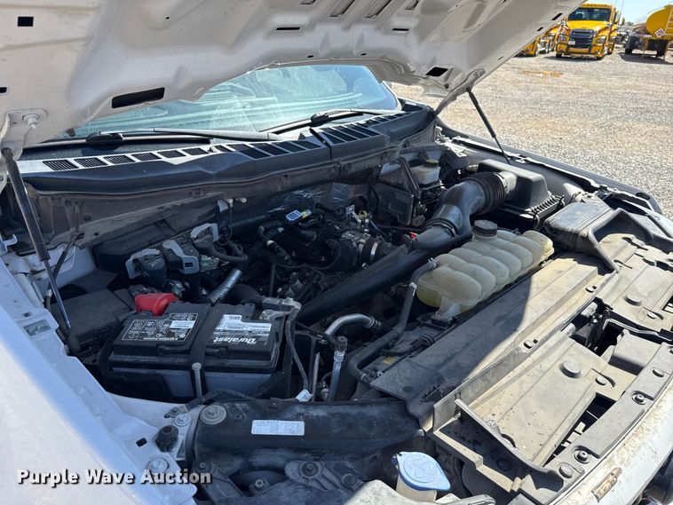 image for item ET6126 2021 Ford F150 STX Crew Cab pickup truck