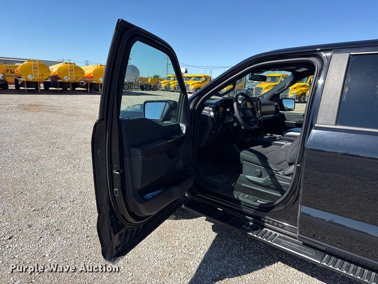 image for item ET6127 2021 Ford F150  Crew Cab pickup truck