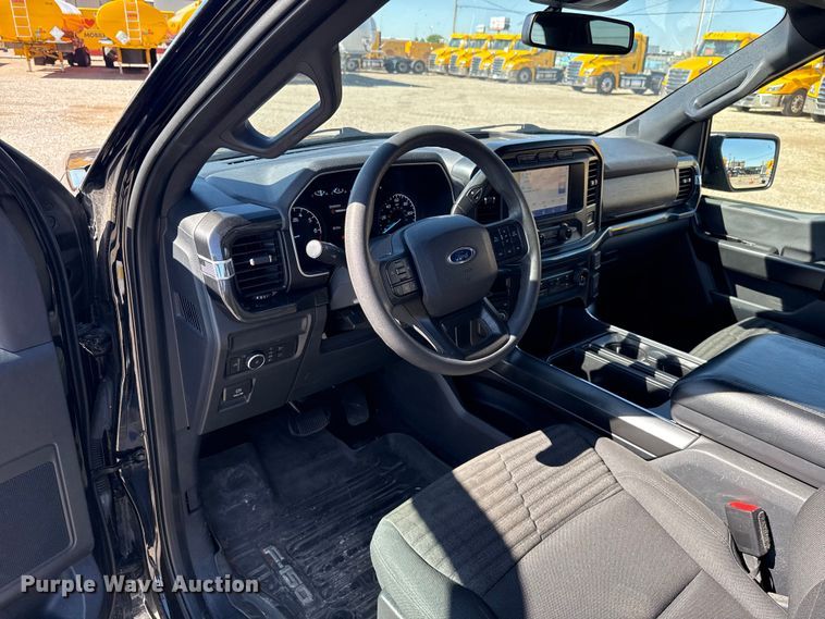 image for item ET6127 2021 Ford F150  Crew Cab pickup truck