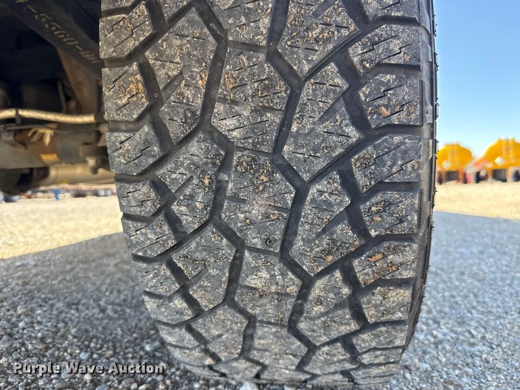 image for item ET6127 2021 Ford F150  Crew Cab pickup truck