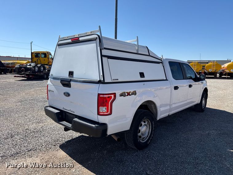 image for item ET6134 2017 Ford F150 Super Crew Crew Cab pickup truck