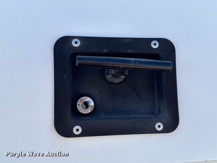 image for item ET6134 2017 Ford F150 Super Crew Crew Cab pickup truck