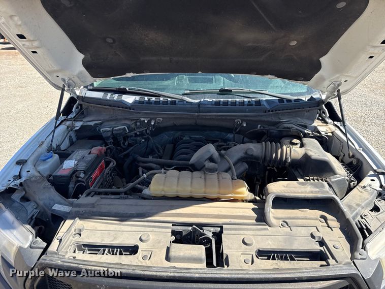 image for item ET6134 2017 Ford F150 Super Crew Crew Cab pickup truck