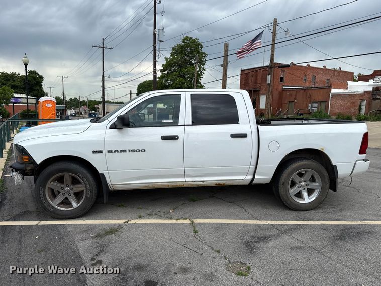 image for item ET6201 2012 Dodge Ram 1500 Crew Cab pickup truck
