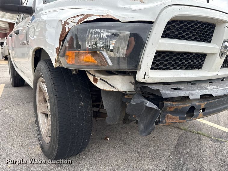 image for item ET6201 2012 Dodge Ram 1500 Crew Cab pickup truck