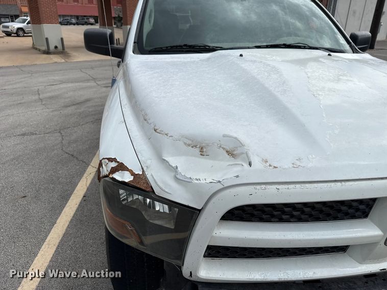 image for item ET6201 2012 Dodge Ram 1500 Crew Cab pickup truck