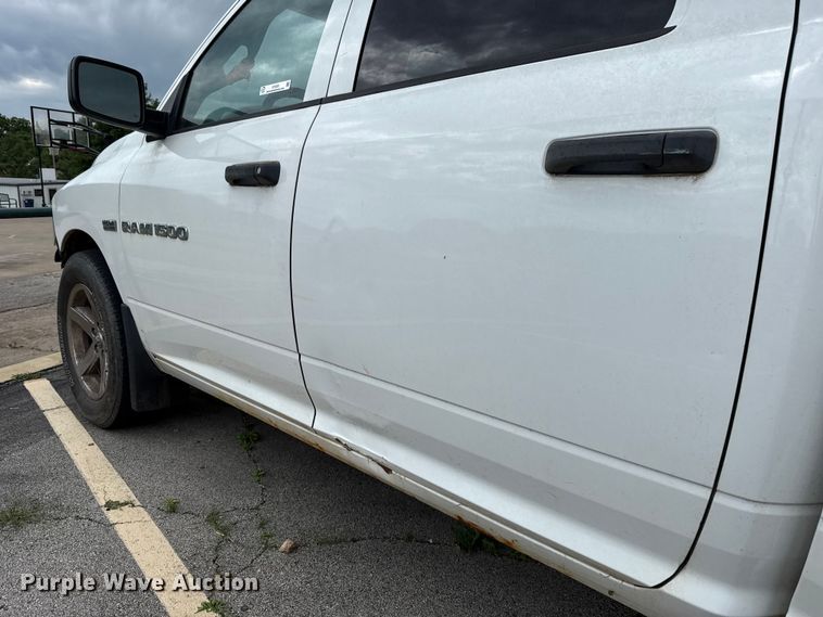 image for item ET6201 2012 Dodge Ram 1500 Crew Cab pickup truck