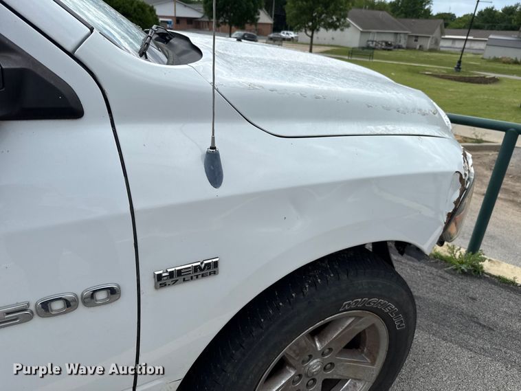 image for item ET6201 2012 Dodge Ram 1500 Crew Cab pickup truck